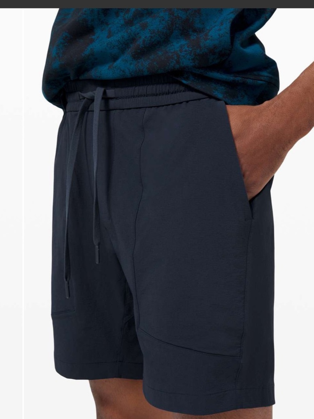 lululemon athletica Navy bowline Men's 8 inch Ripstop Shorts, size medium